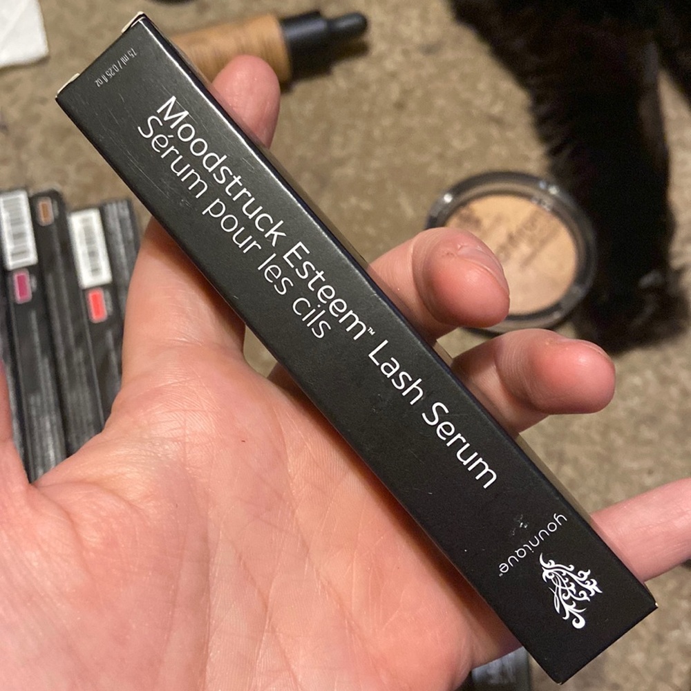 Younique lash serum
